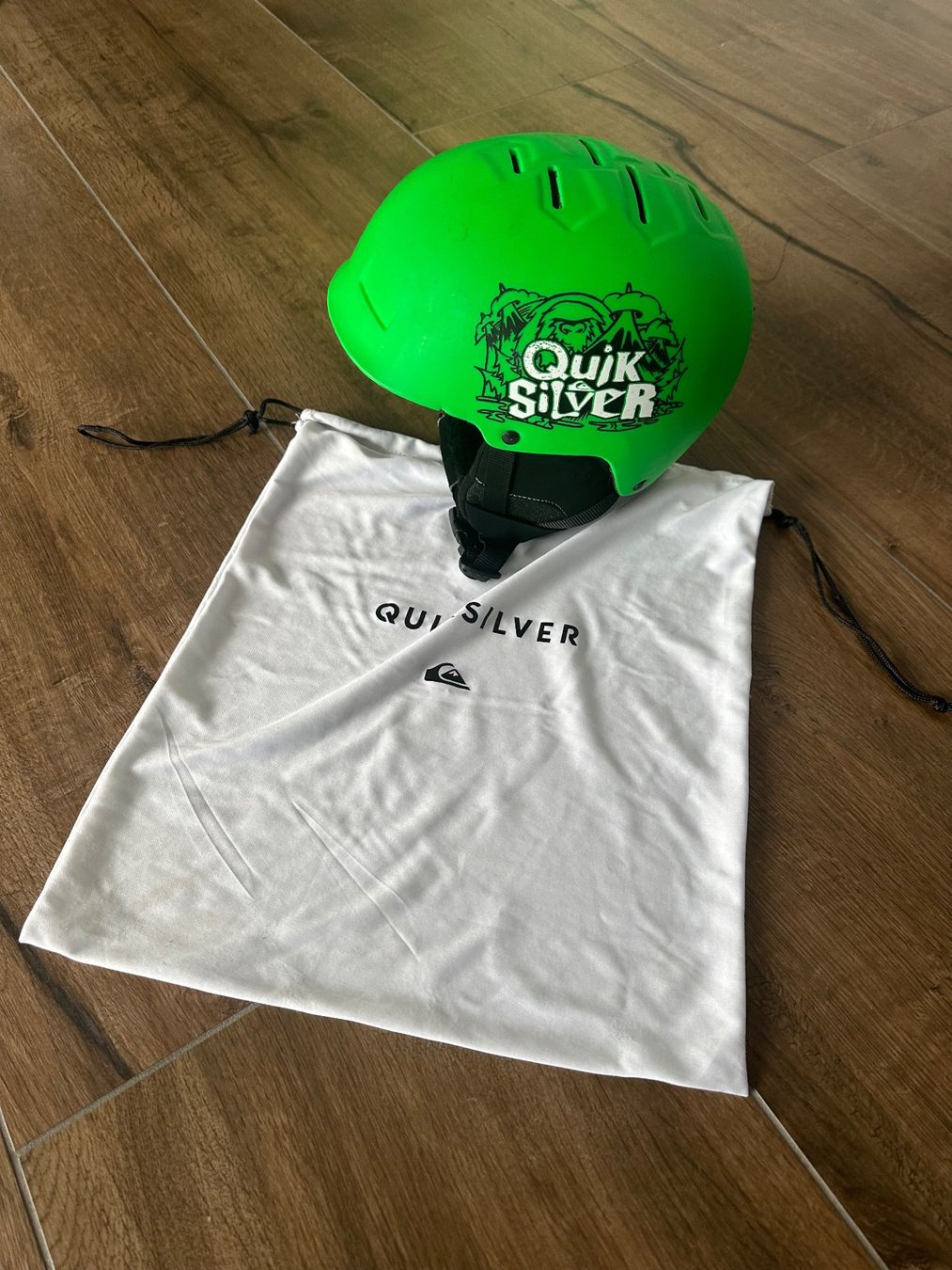 Quiksilver Caschi: Quicksilver Skihelm Grösse 45-55 cm – Usato da Mühlethal venduto da sarah-davide 1