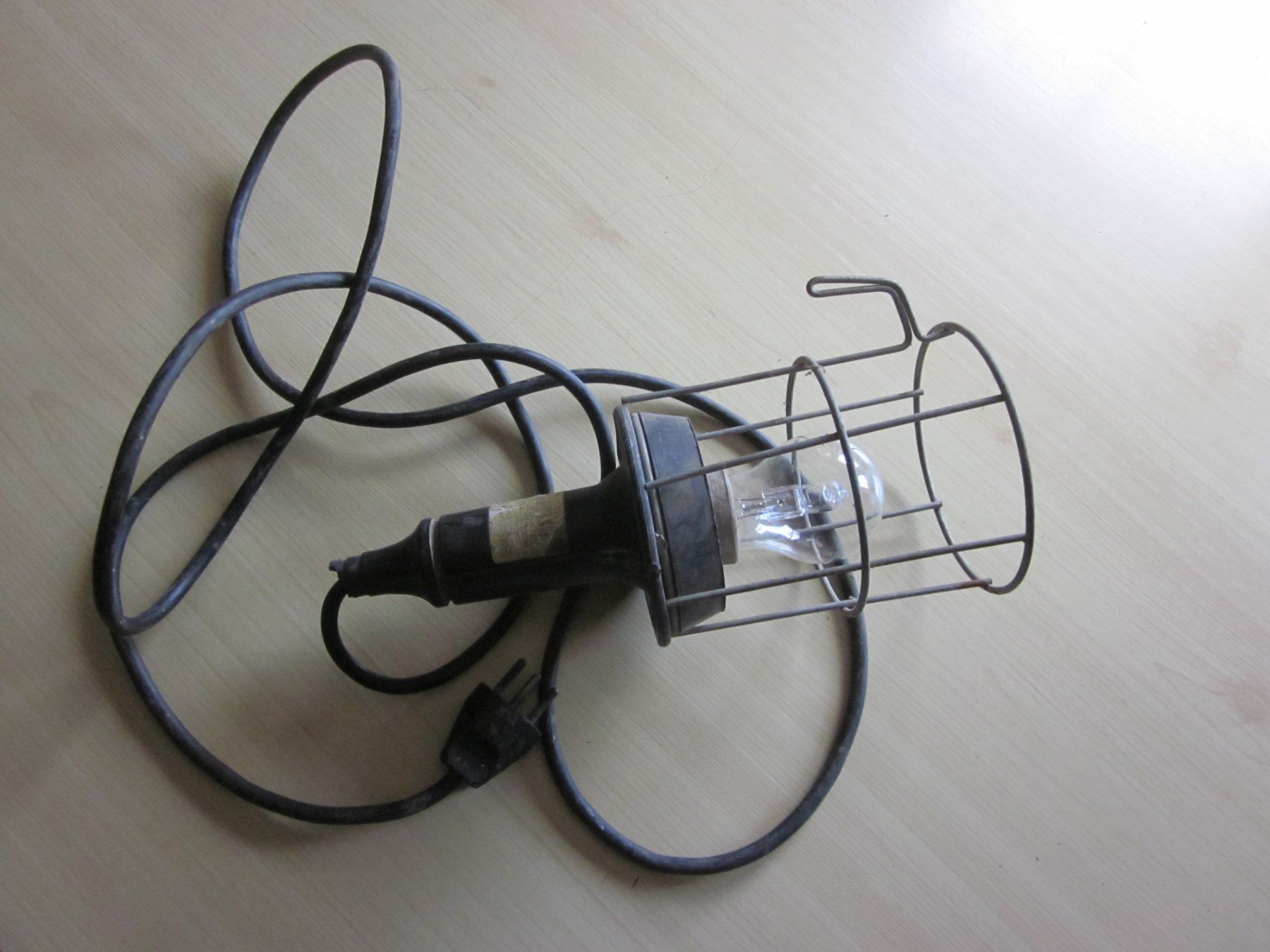 Lampen: Schnurlampe – Gebraucht aus Mosnang von Schoenis