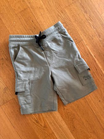 Schöne Shorts Gr. 122