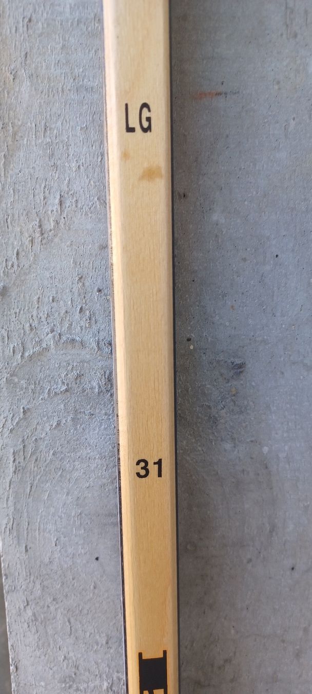 Bastoni & Pale: Crosse Hockey Koho 3345" Graphite 31 Flex LG – Nuovo (secondo la descrizione) da Yverdon-les-Bains venduto da nony 1