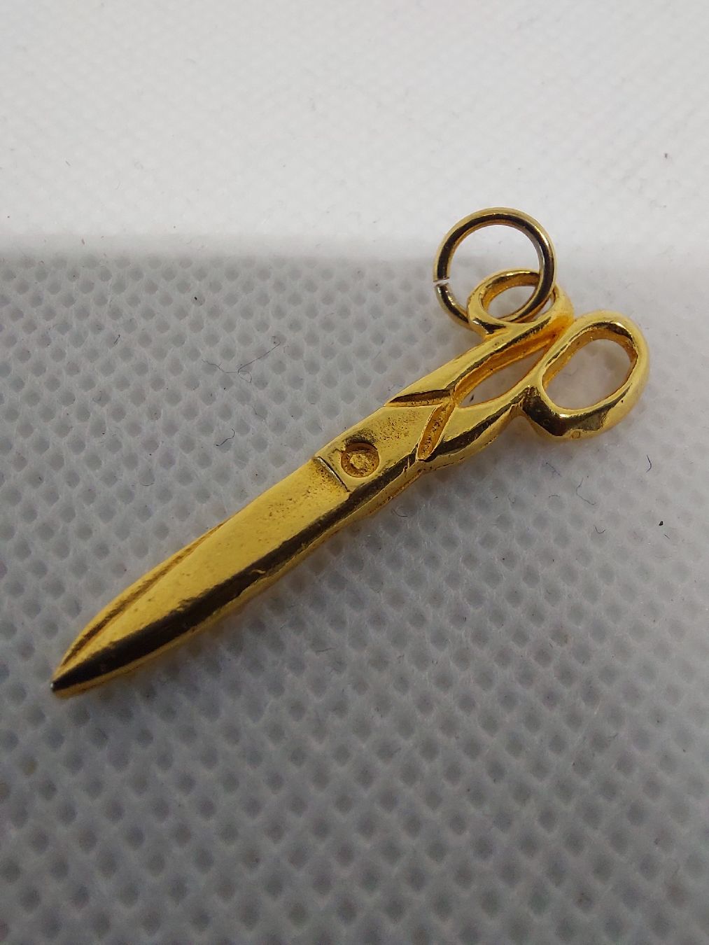 Pendentifs: "Schere" als Anhänger – D'occasion à Ipsach par jpbo