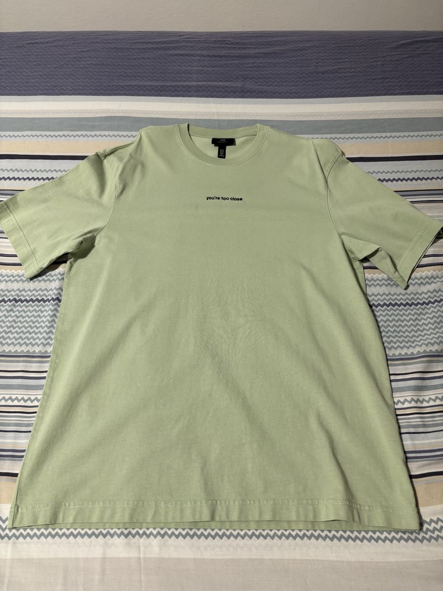 H&M T-Shirts: H&M T-Shirt – Gebraucht aus Zollikerberg von JvD0211