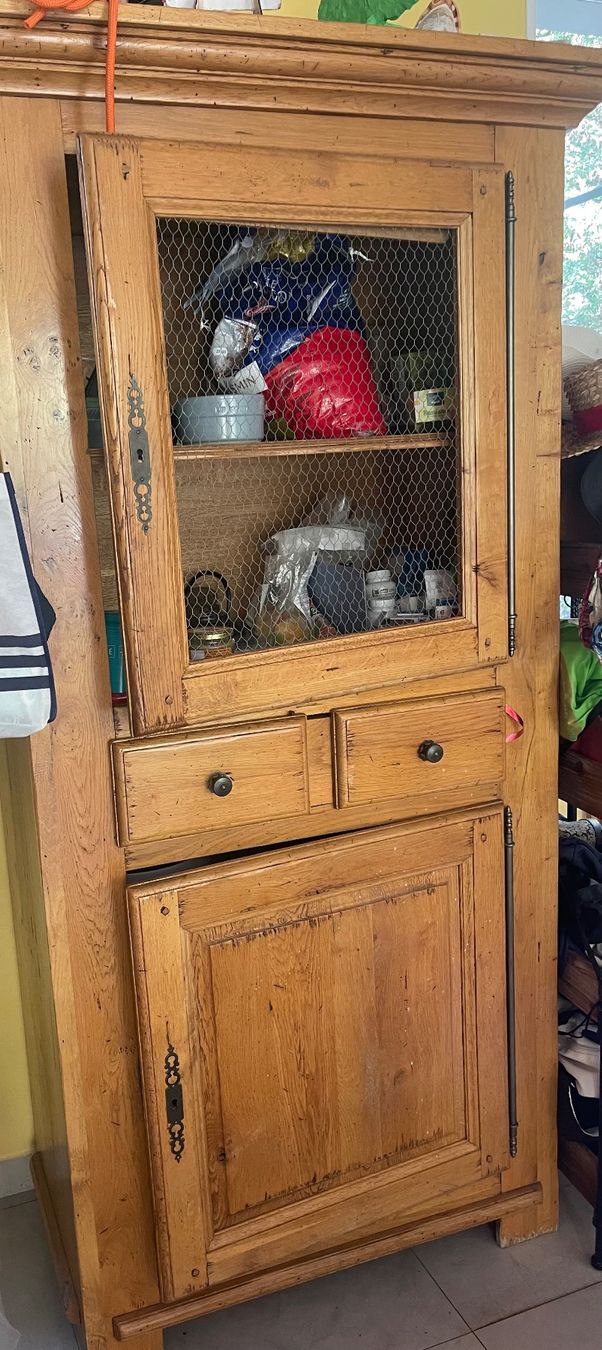 Büffets: Deux buffet et une table. Bois massif – Gebraucht aus Cully von egu_tt26 1