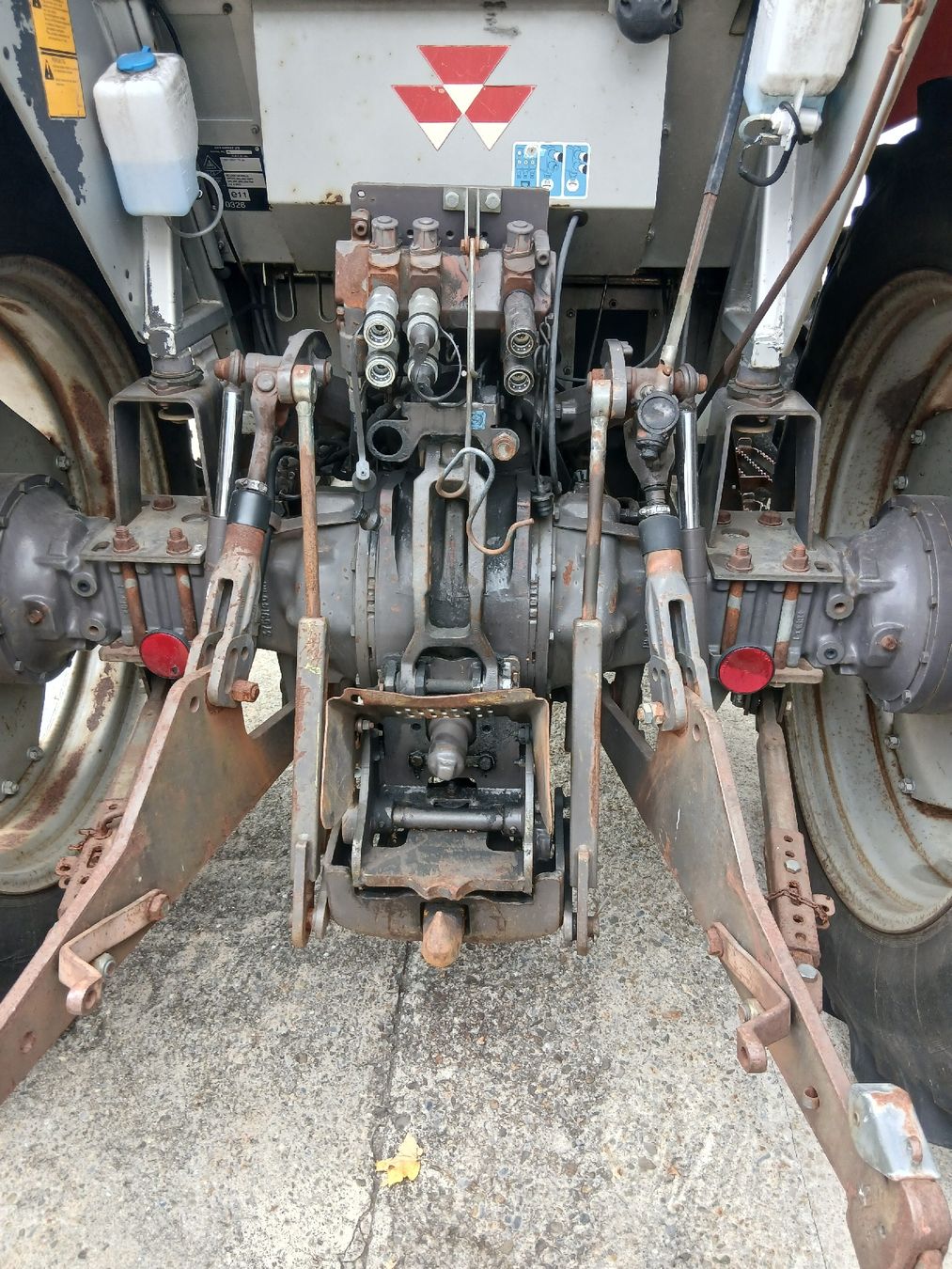 Massey Ferguson Traktoren: hitsch zu MF 300 serie  – Gebraucht aus Schalchen von MF203