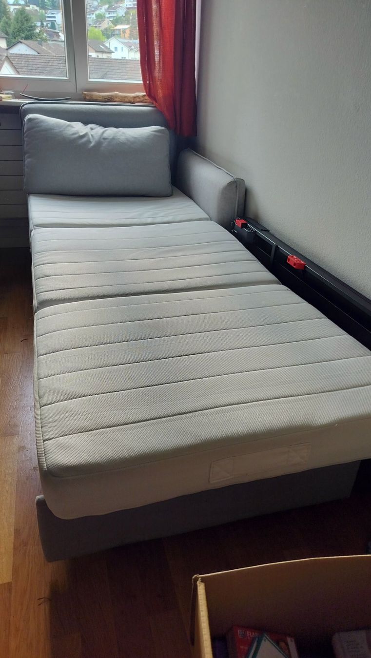 Ikea Divani: Schlafsofa VALLENTUNA + Topper VITHÄLL IKEA – Usato da Luzern venduto da cla_k79r 1