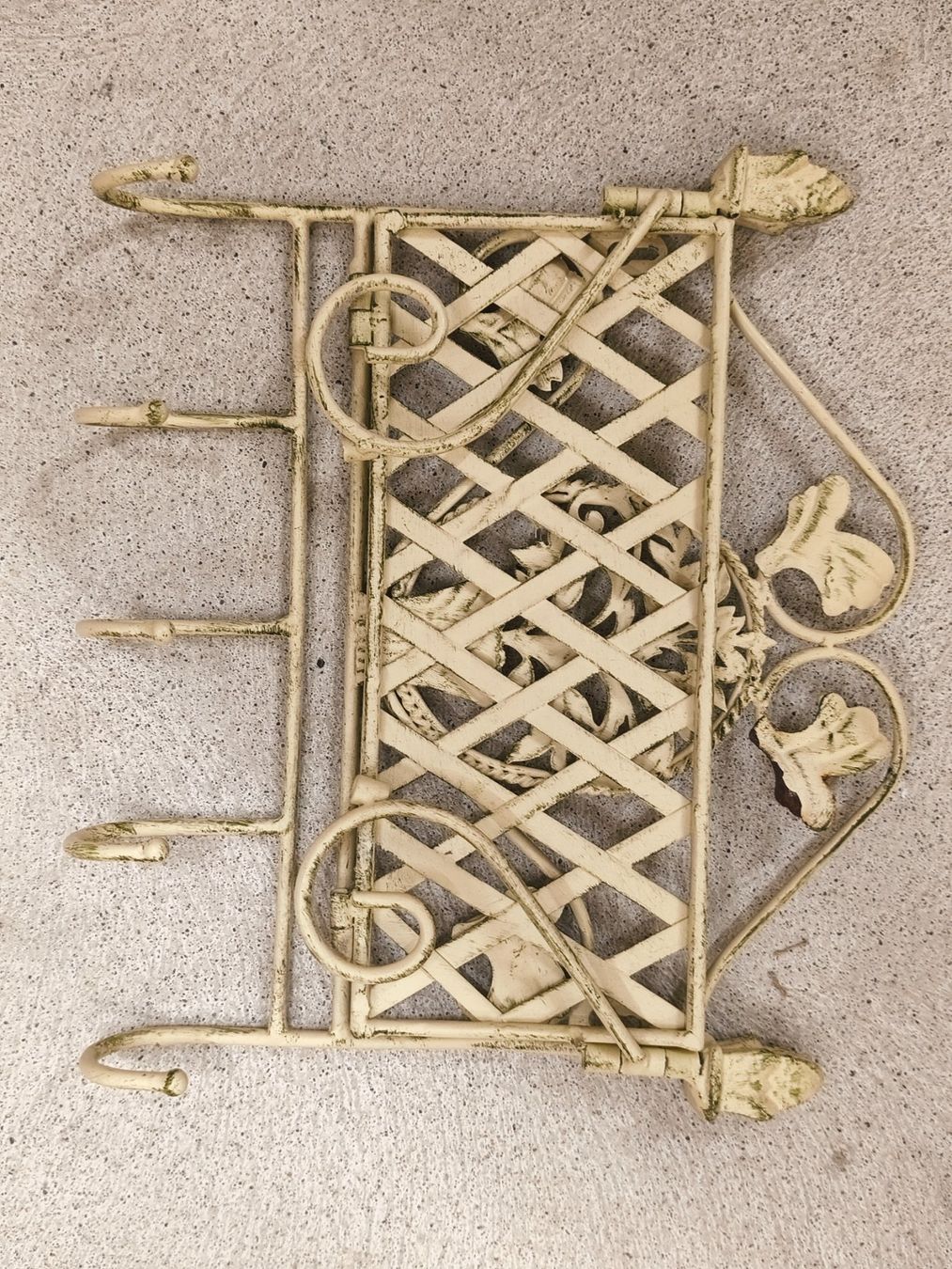 Scaffali: Wandregal mit Haken shabby chic – Usato da Zürich venduto da Jul69 1