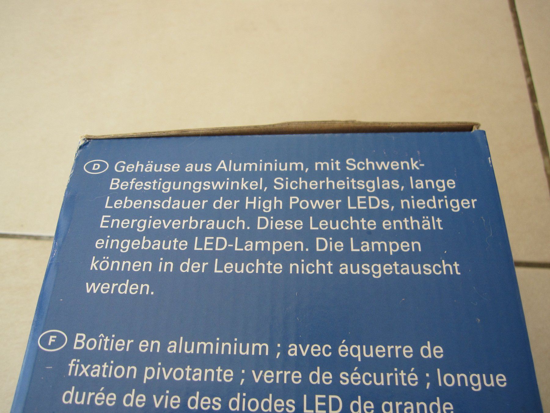 Lampade: LED-Strahler, 20 W, mit Stativ – Nuovo e nell'imballaggio originale da Horgen venduto da sarahbuechler01 1