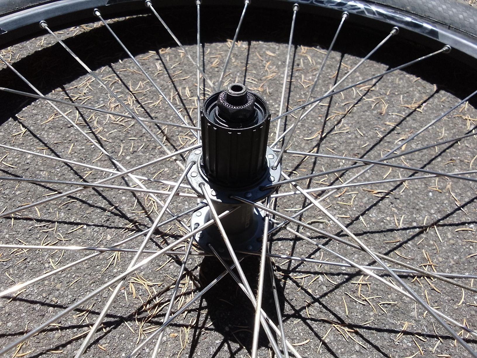 Shimano Pièces détachées: MTB 26" Radsatz Disc Alex Shimano Schnellspanner – D'occasion à Ebmatingen par swiss.canadian 6