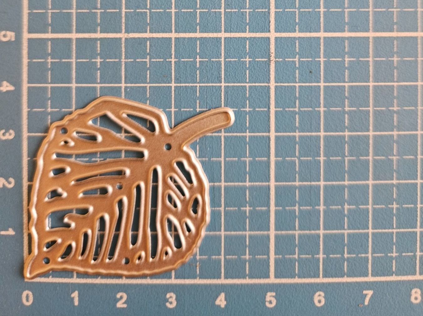 Sciablone: Stanzschablone Nr.900, Blatt (Sizzix geeignet) – Nuovo e nell'imballaggio originale da Gretzenbach venduto da Fliegepilz56 4