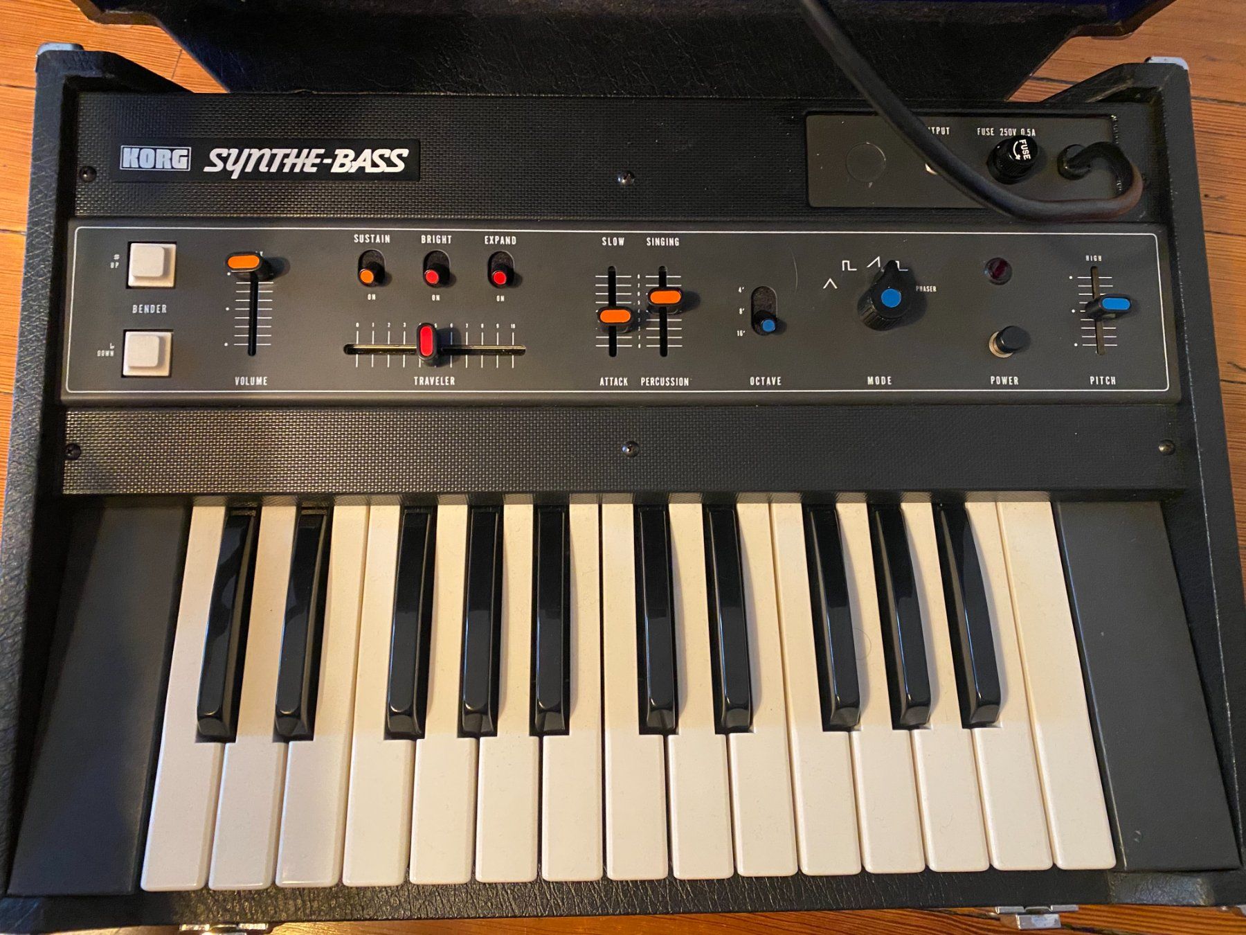 Korg Strumenti musicali: KORG sb-100 synth-bass 1975 – Usato da Genève venduto da Tom_Guex 2