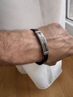 Stilsicheres Lederarmband mit Silber-Akzenten für Herren!