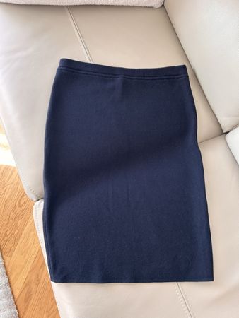 Escada navy skirt