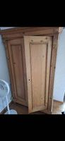 Kleiderschrank Holz antik Zustand gut 2 Tuerig
