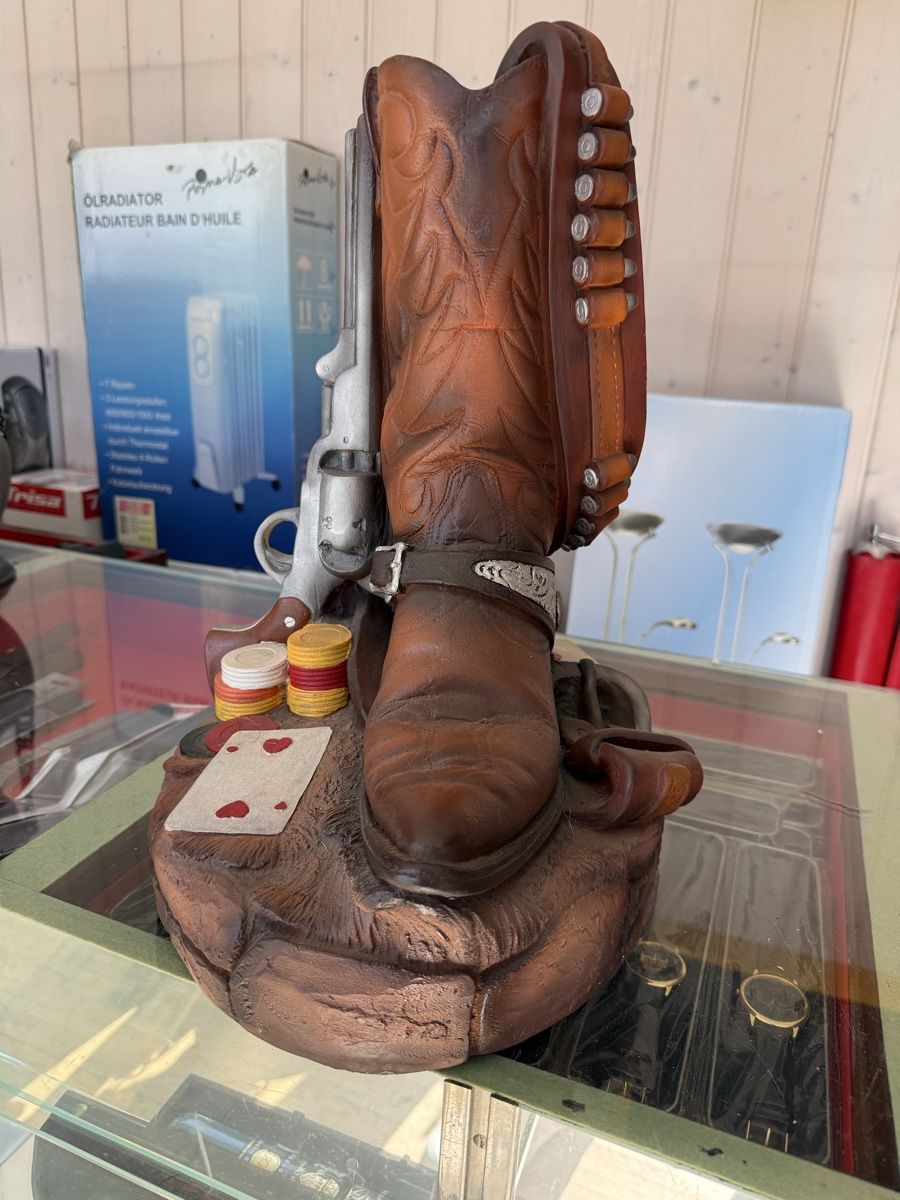 Sculture & Statue: Cowboystiefel Skulptur – Usato da Matten b. Interlaken venduto da K.Knecht 3