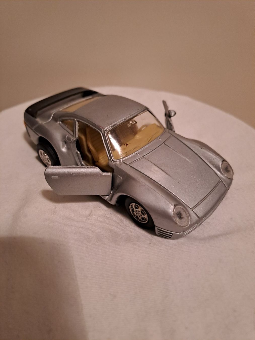 Porsche Modellautos: Vintage Porsche 959 Modellauto 1:35 – Gebraucht aus Wädenswil von FrieBro 5