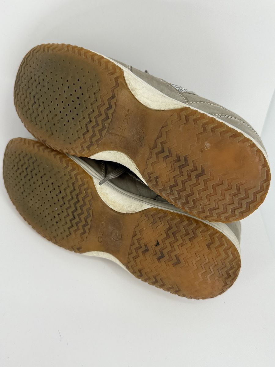Geox Scarpe da donna: Geox Sneaker mit Steinchen Gr. 40 – Usato da Auenstein venduto da moin. 3