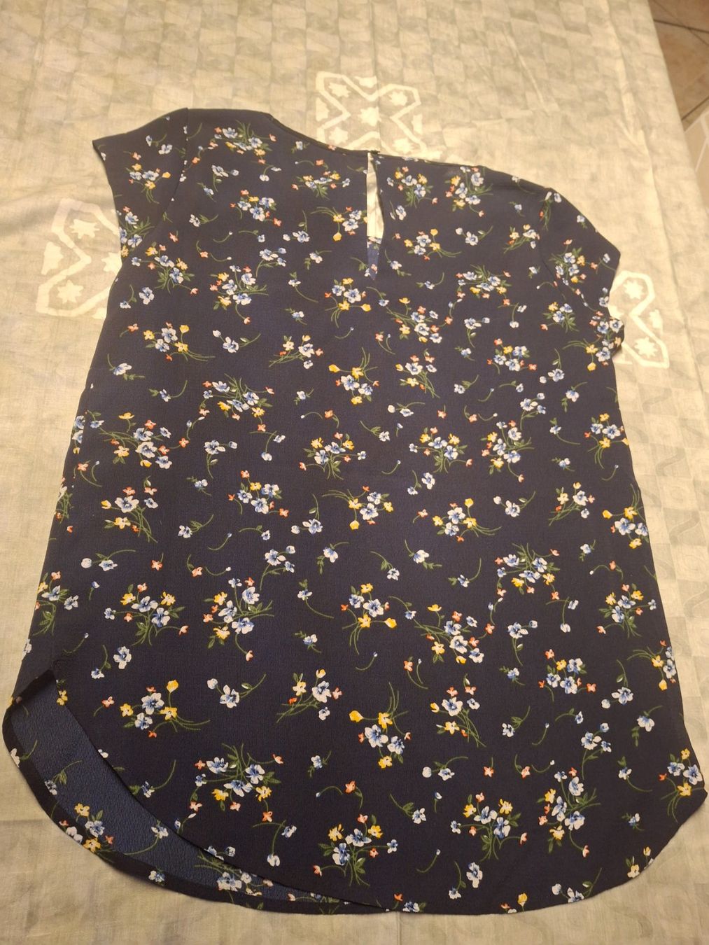 Only Top: Haut taille 34 – Usato da Villiers venduto da san_jn5w 7