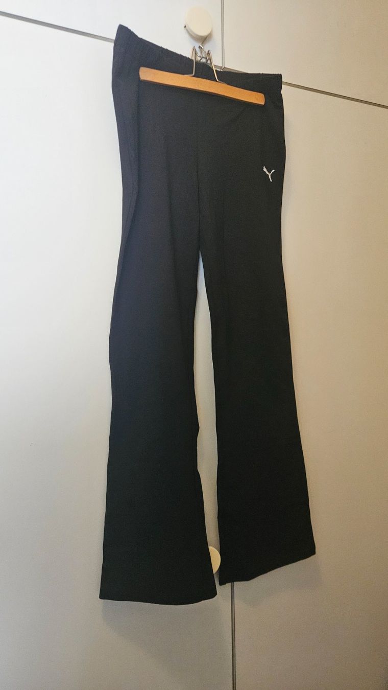Puma Pantaloni: Pantaloni da ginnastica di cotone nero Puma tg. 164 – Usato da Melano venduto da H-Sara