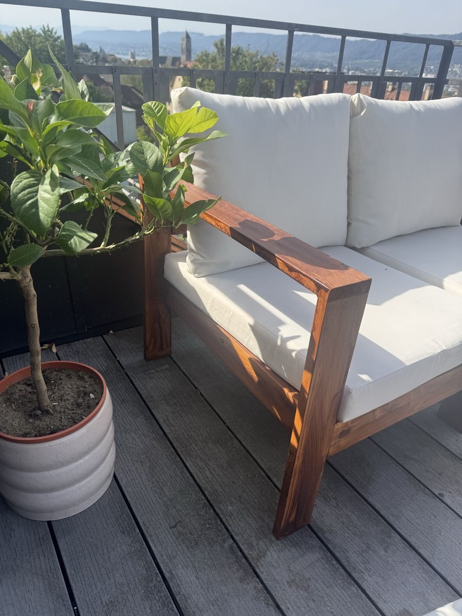 Divani: Divano da balcone – Usato da Zürich venduto da cgh_b8y6 2