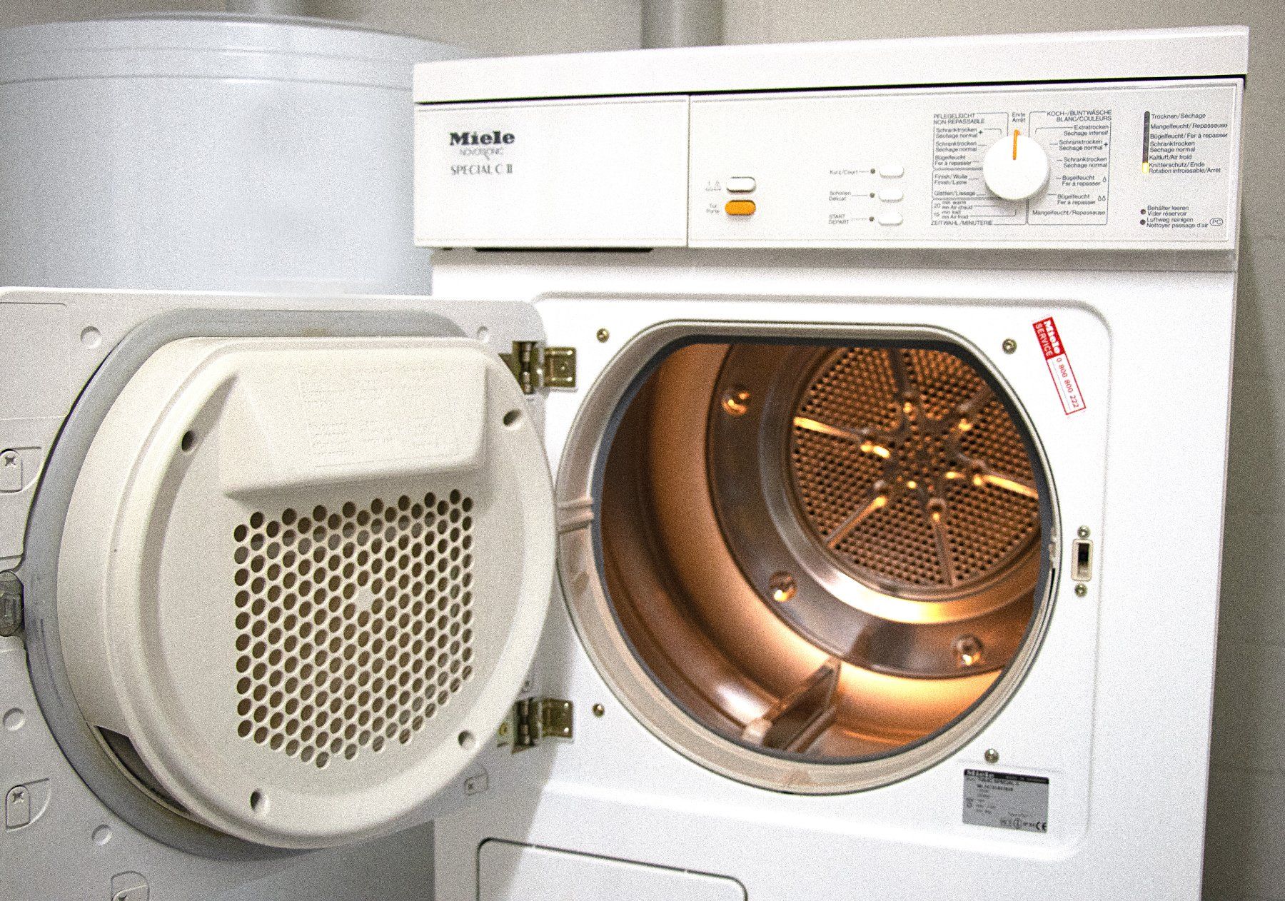 Miele Wäschetrockner: Miele Novotronic SP CII Trockner – Gebraucht aus weggis von