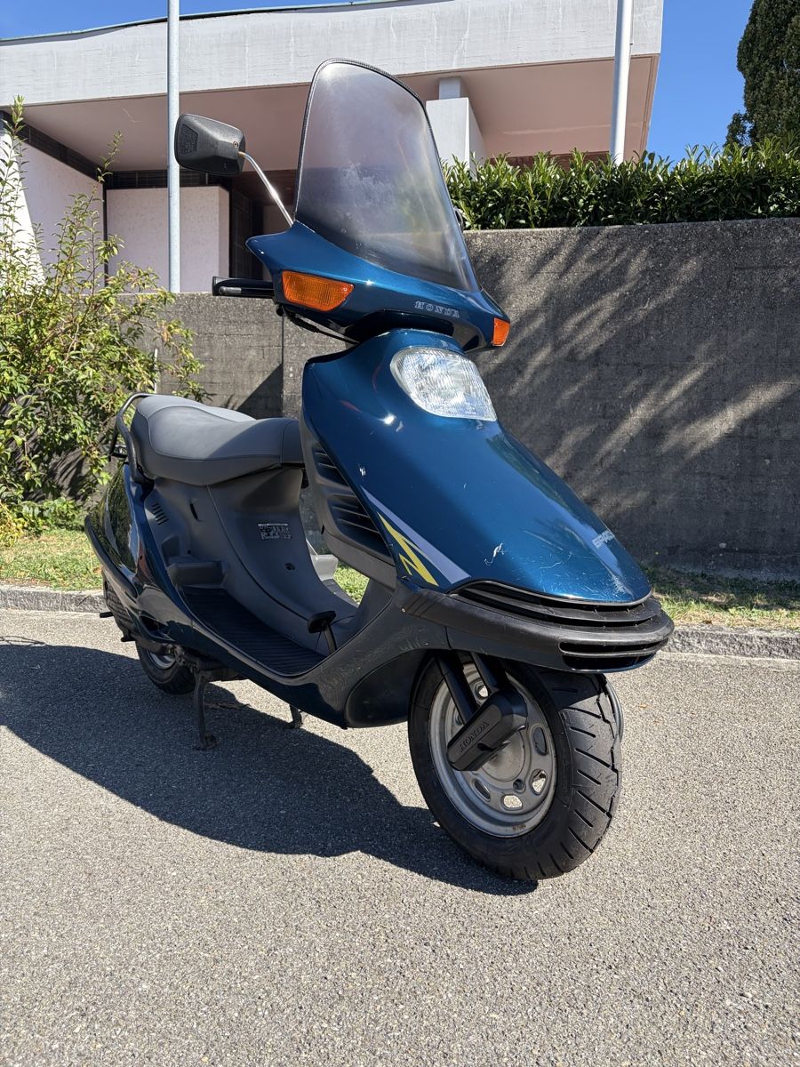 Honda Scooter: Honda Spacy 125 – Usato da Däniken SO venduto da km87 1