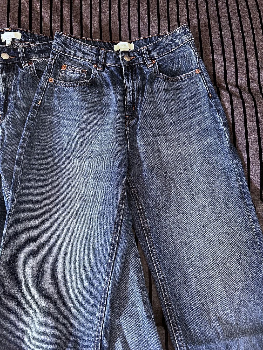 H&M Jeans: SET 2 Stück H&M Jeans - Mom Jeans – Usato da Haldenstein venduto da enie123 1
