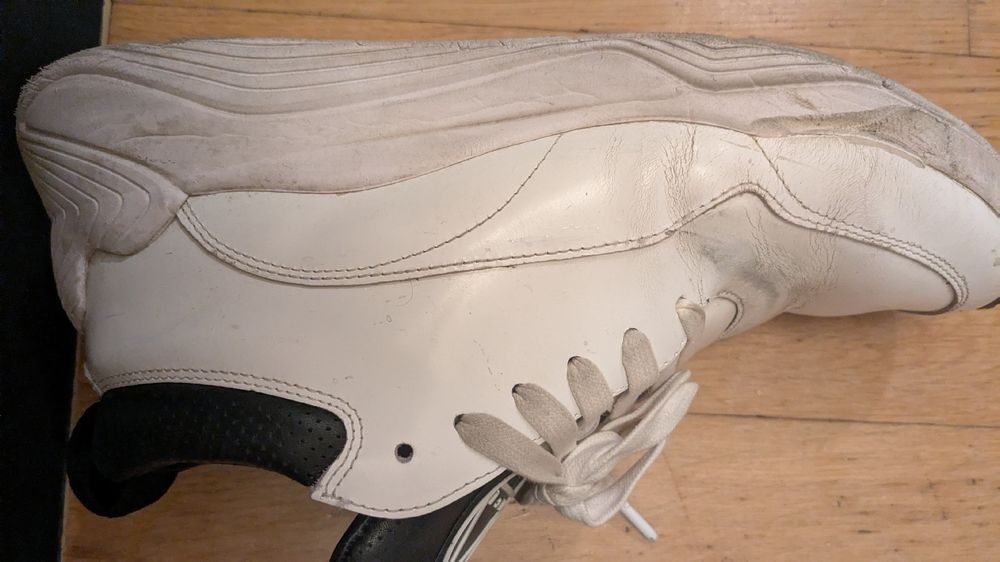 Alexander Mcqueen Scarpe da uomo: MCQ Alexander McQueen White Trainers, EU 42, Used Condition – Usato da Zürich venduto da zweisonn 5