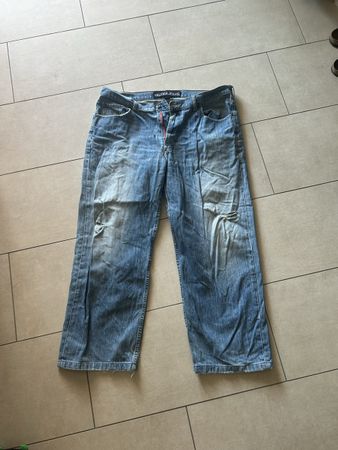 Jeans mit Rissen Blau