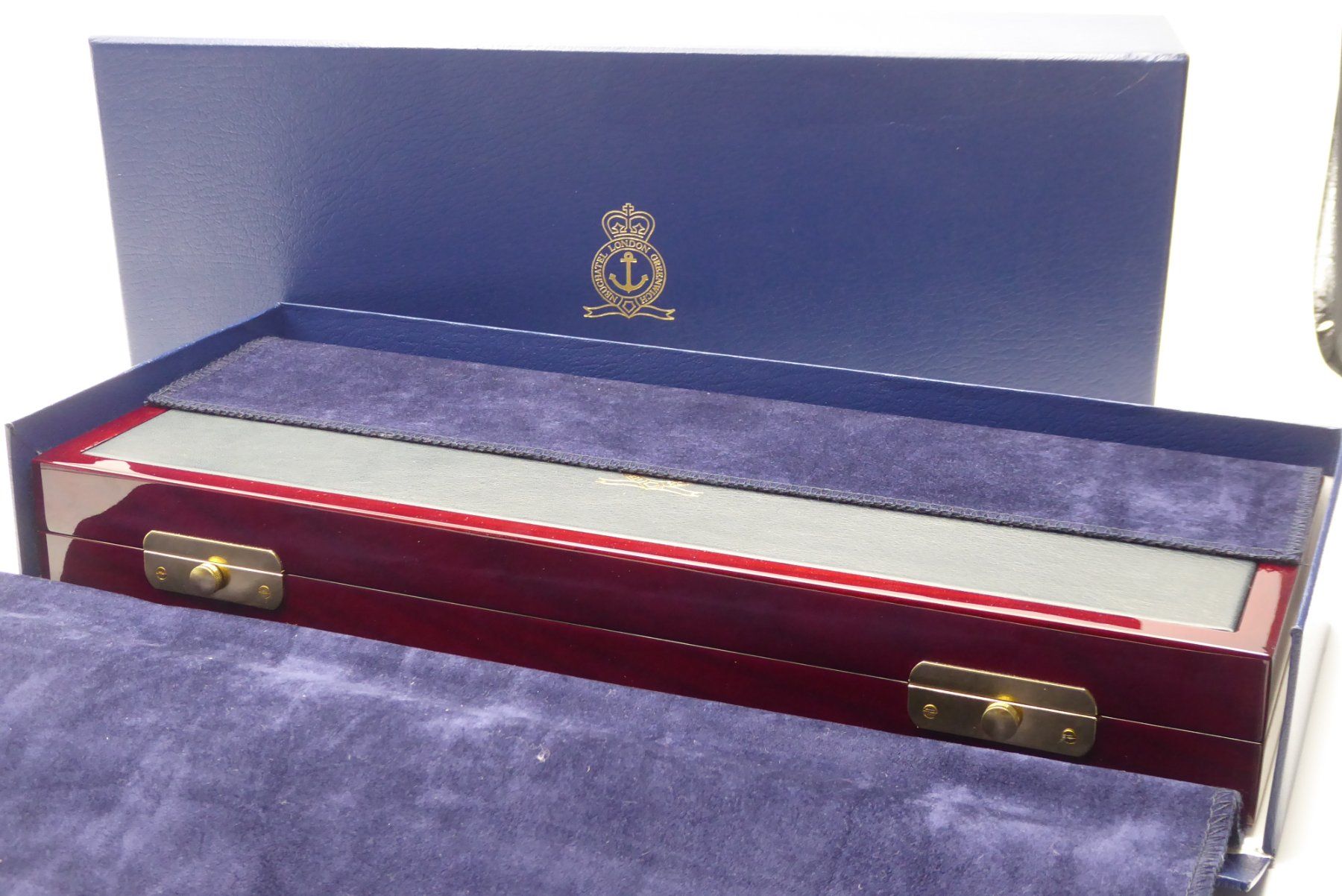 Uhrenboxen: Arnold & Son box for watch – Gebraucht aus Geneve von adr_xk6n