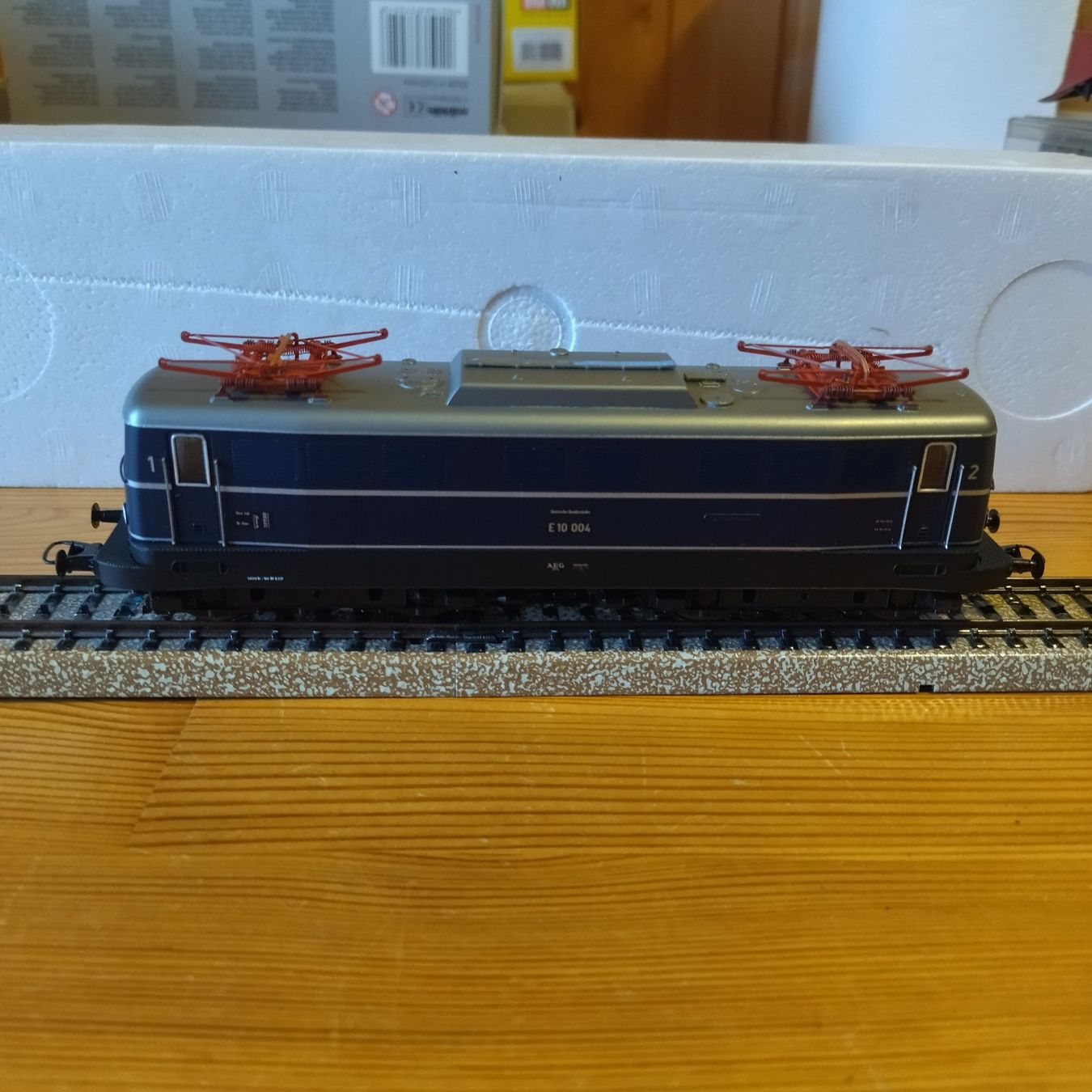 Lima Modellini di ferrovie: Lima E-Lok E10 004 (756) – Difettoso da Basel venduto da BeanieUp 1