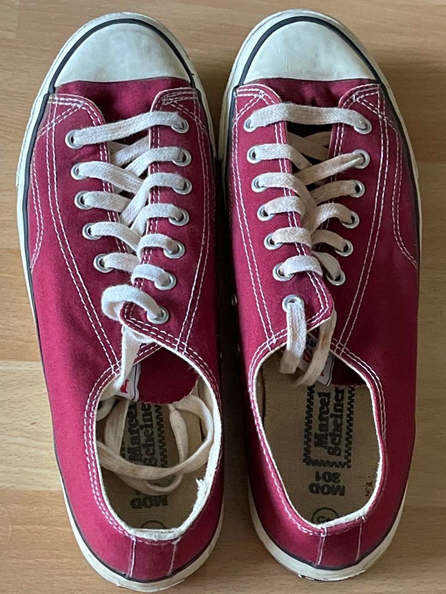 Scarpe da uomo: Schöne Canvas Sneakers Gr. 45 – Usato da Uster venduto da Arrayo