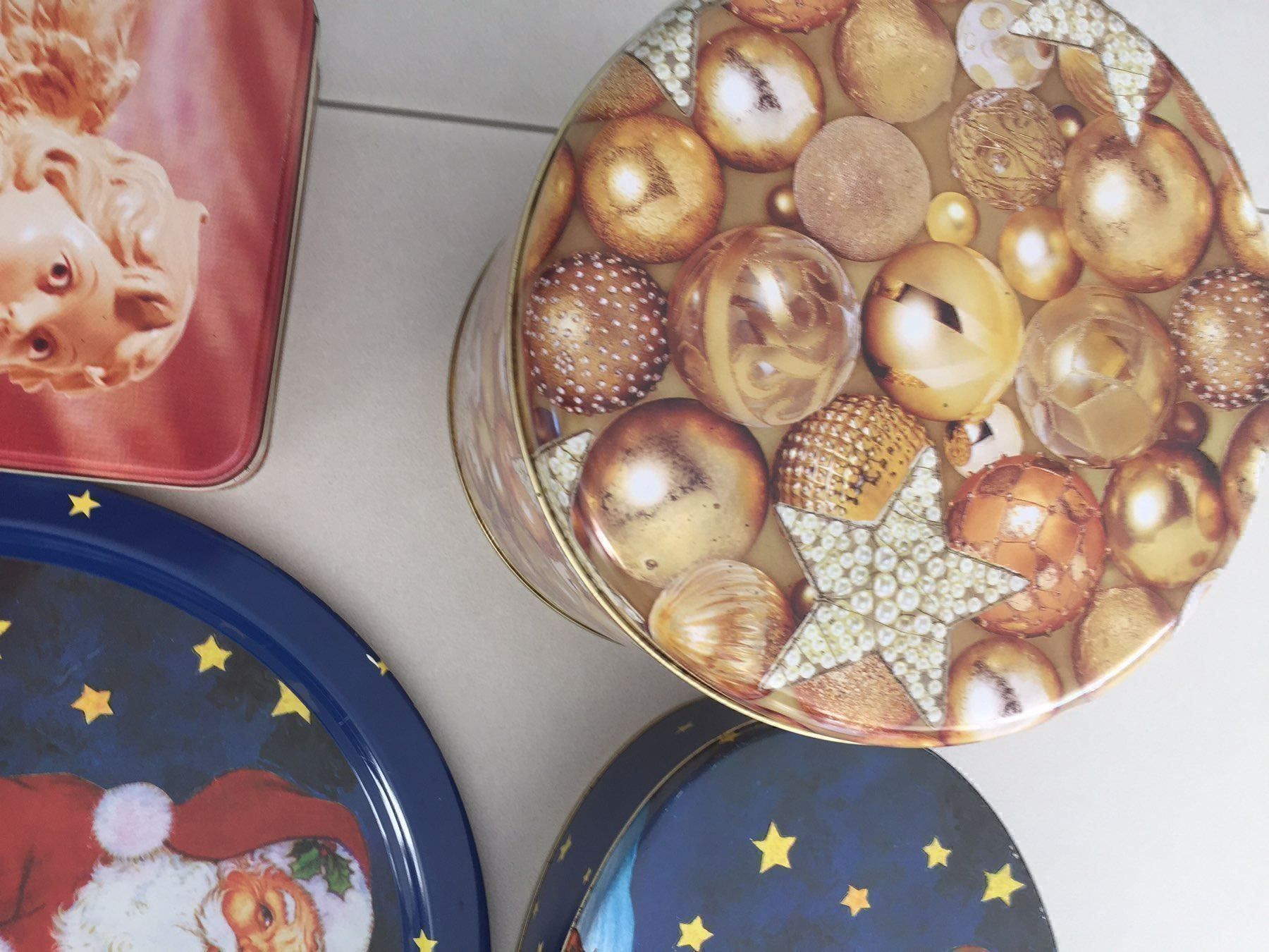 Tutte le decorazioni: Weihnachtsutensilien, Büchsen, Teller – Usato da Herzogenbuchsee venduto da ameise02 2