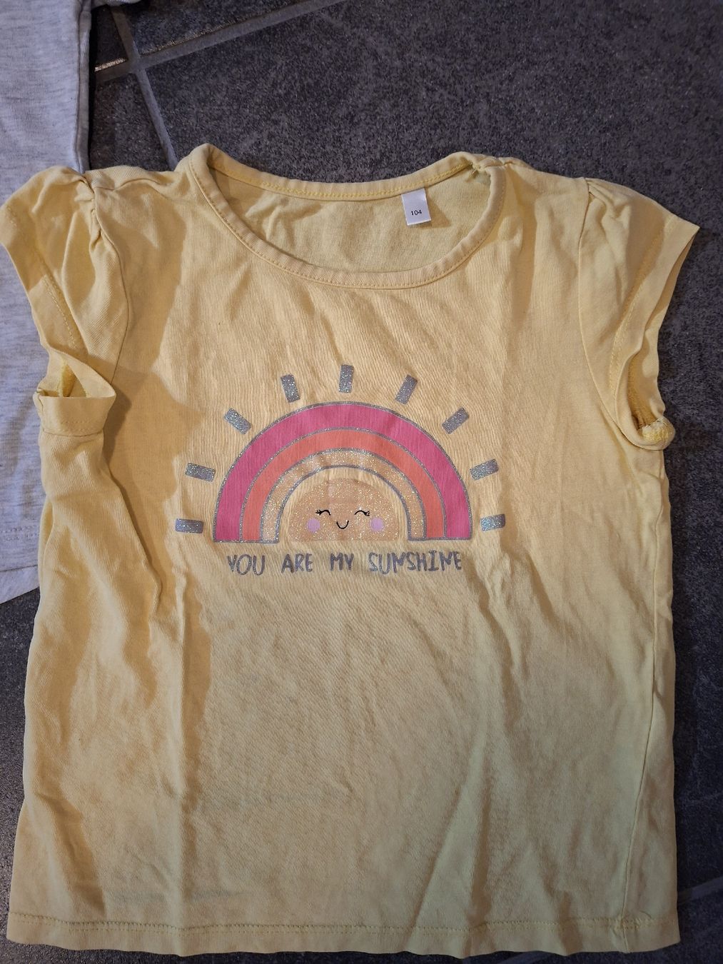 Kleiderpakete & -sets: 3 Mädchen T-Shirts  / Grösse 104 Set – Gebraucht aus Niedergampel von Picas2ndHand 1
