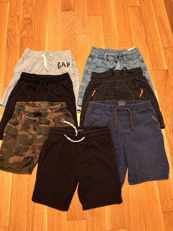 6 Shorts Jungen diverse Marken Grösse 104 bis 110 gebraucht