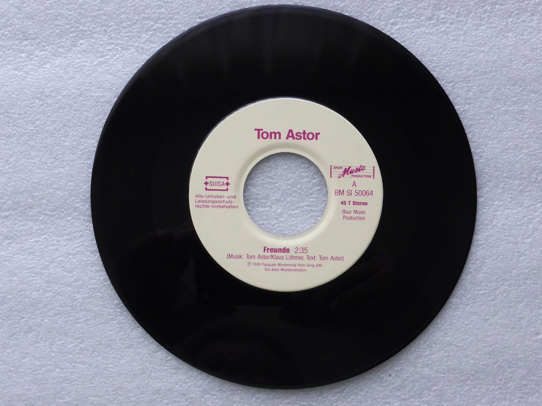 Schallplatten: Vinyl Single   TOM ASTOR – Gebraucht aus Küssnacht am Rigi von Mondkinder 1