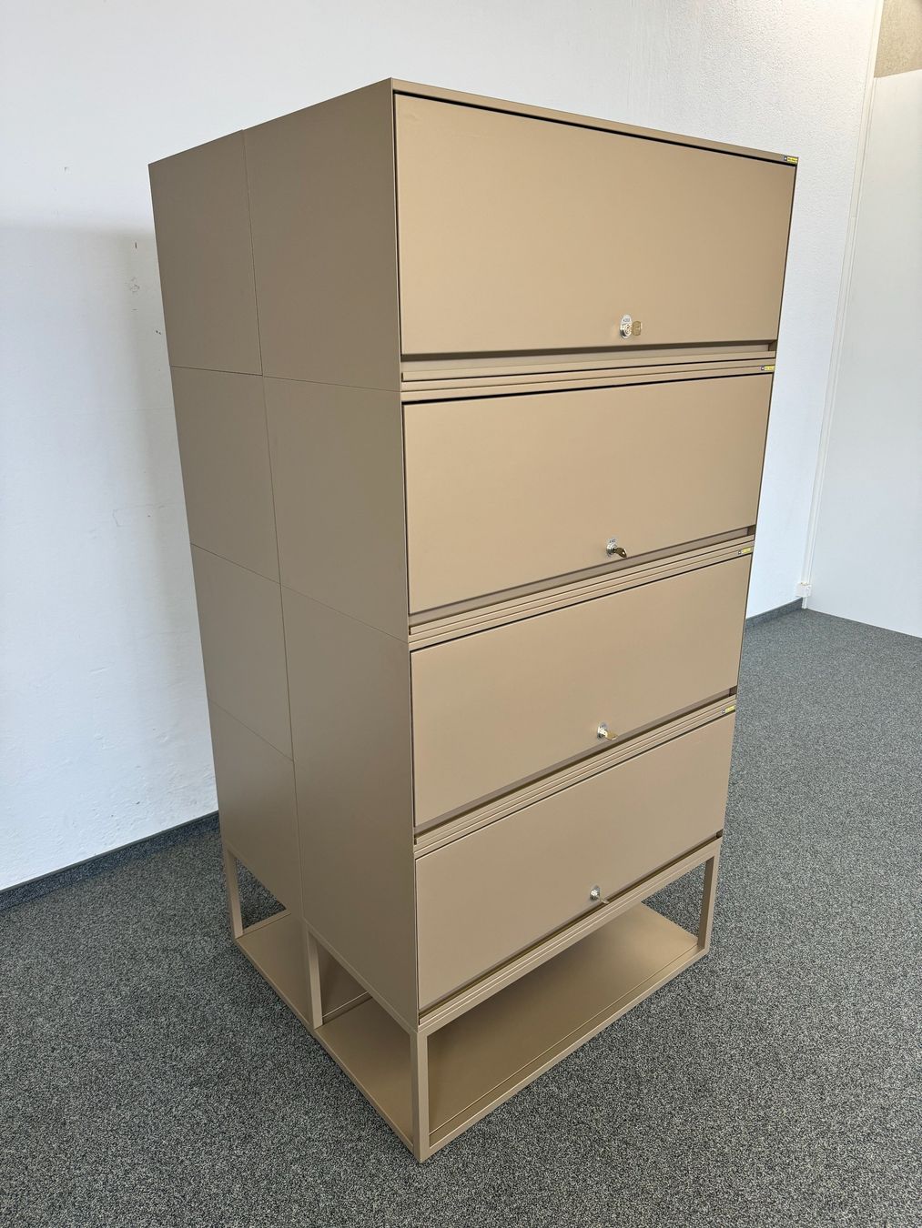 Lista Banconi: Lista Office LO Locker mit 8 Fächern zweiseitig – Usato da Schönenwerd venduto da mcofficeshop 2