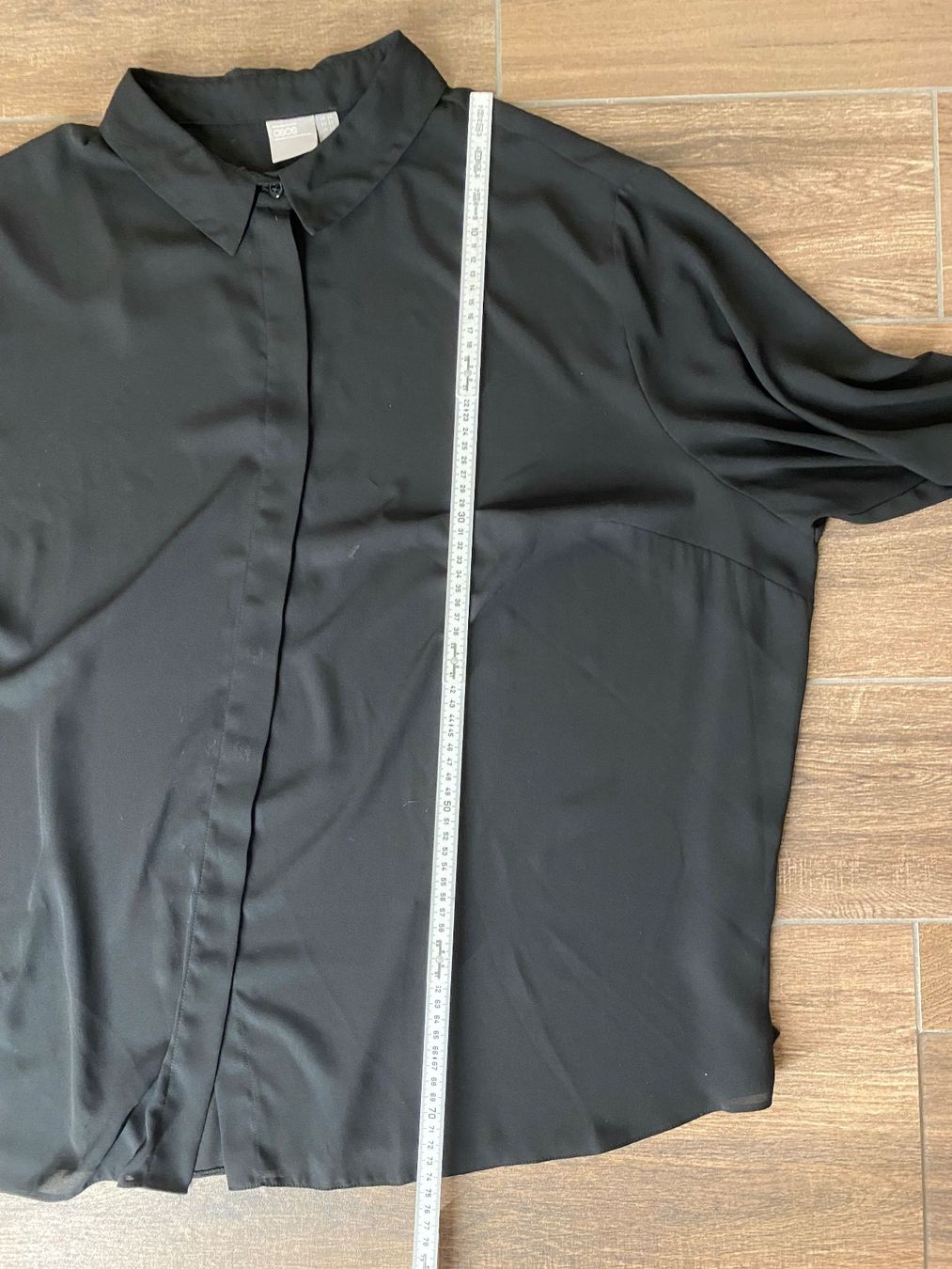 Asos Camicette: Asos Bluse luftig mit Knöpfen schwarz Gr. 52 – Usato da Pratteln venduto da a23_j2gs 5