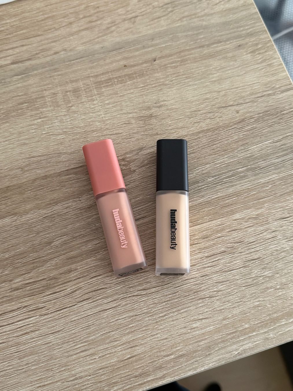 Huda Beauty Make-up: Huda Beauty Set – Neu (gemäss Beschreibung) aus Baar von and_x9gz