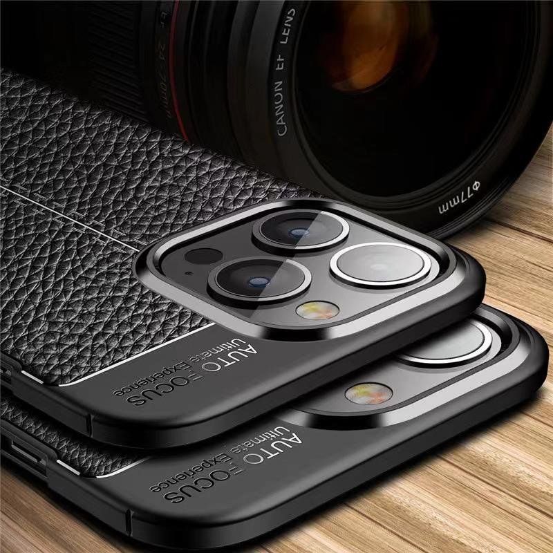 Apple Cover & Protezioni schermo: iPhone 14 Schutzhülle ,Schwarz Hülle – Nuovo e nell'imballaggio originale da Rudolfstetten venduto da 2SmartTech 2