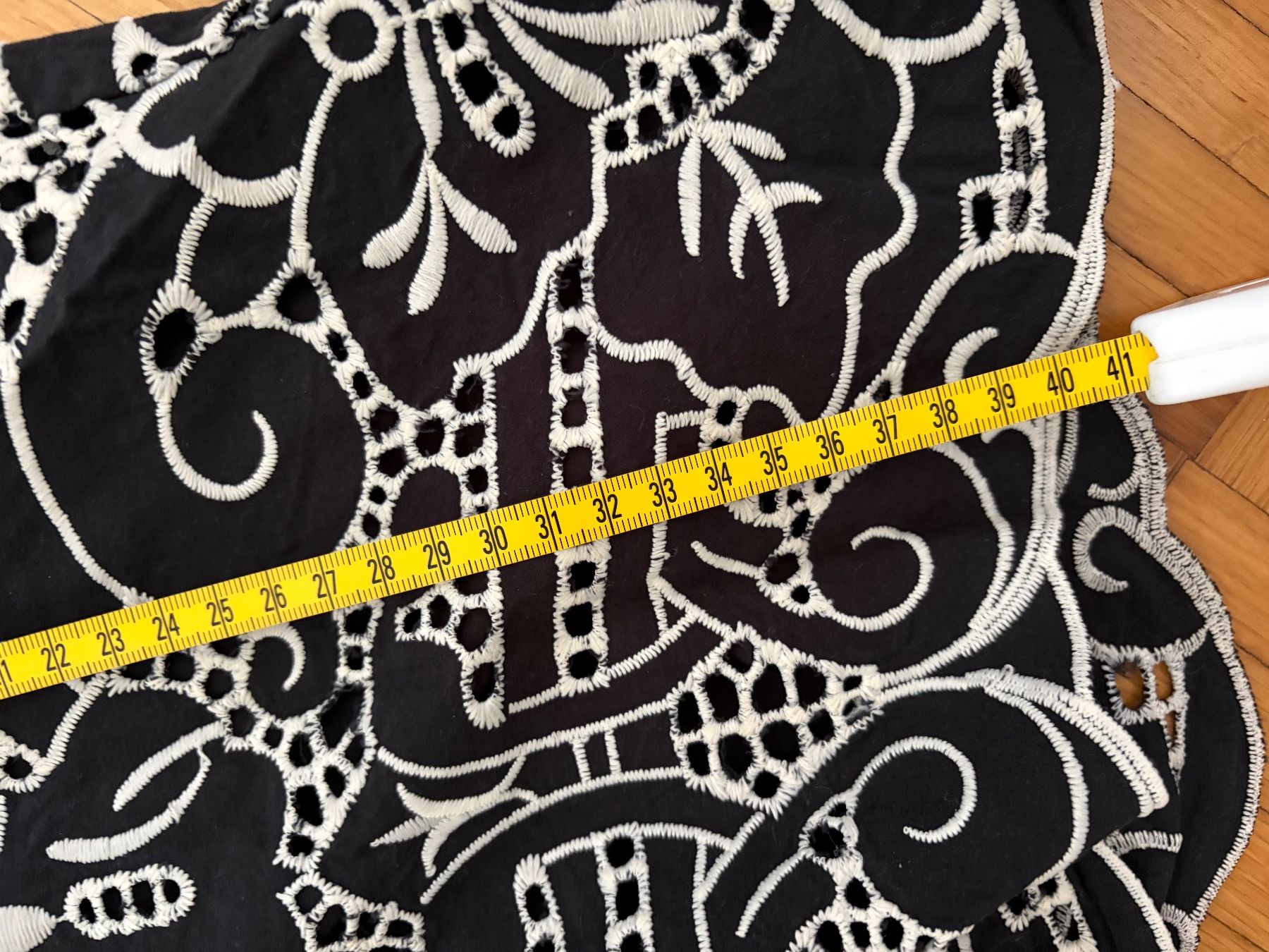 Vero Moda Pantaloni: Vero Moda Shorts Grösse M – Usato da Zürich venduto da Miush999 3