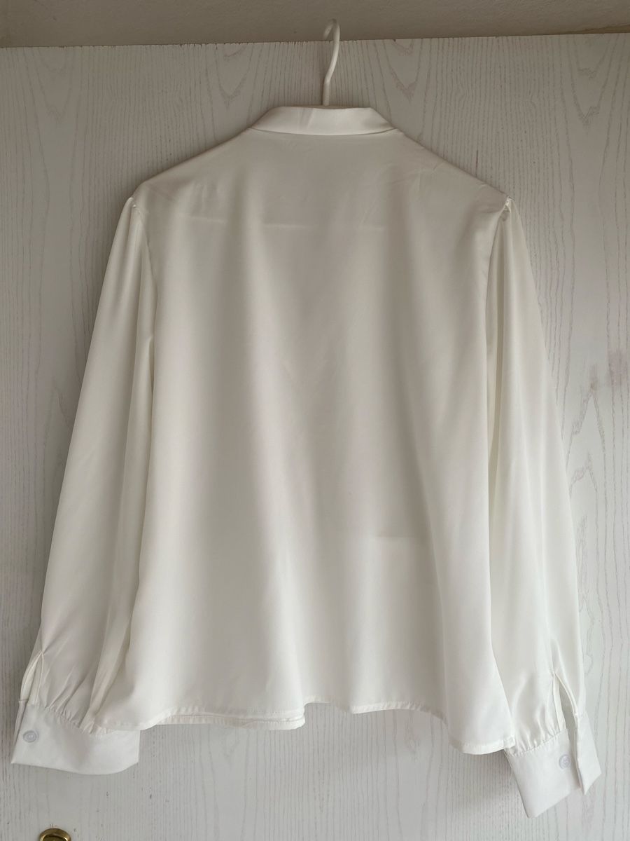 Camicette: Bluse weiss Gr 42 neu – Nuovo (secondo la descrizione) da Brugg AG venduto da Honeybee6 2