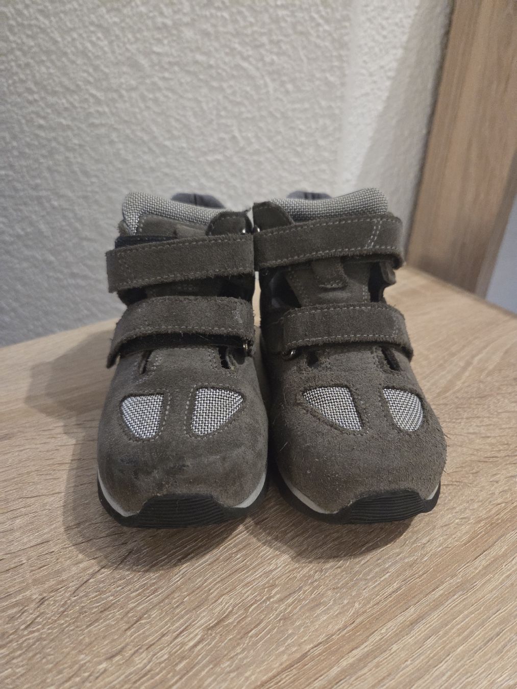 Scarpe per ragazzi: Orthesenschuhe Sandalen Gr. 27 – Usato da Näfels venduto da CH.Kchlineknopf 1
