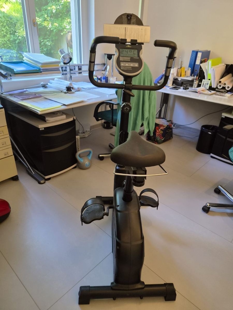 Aldi Hometrainer: Crane Hometrainer wenig benutzt  – Gebraucht aus Küssnacht am Rigi von Beb0 1
