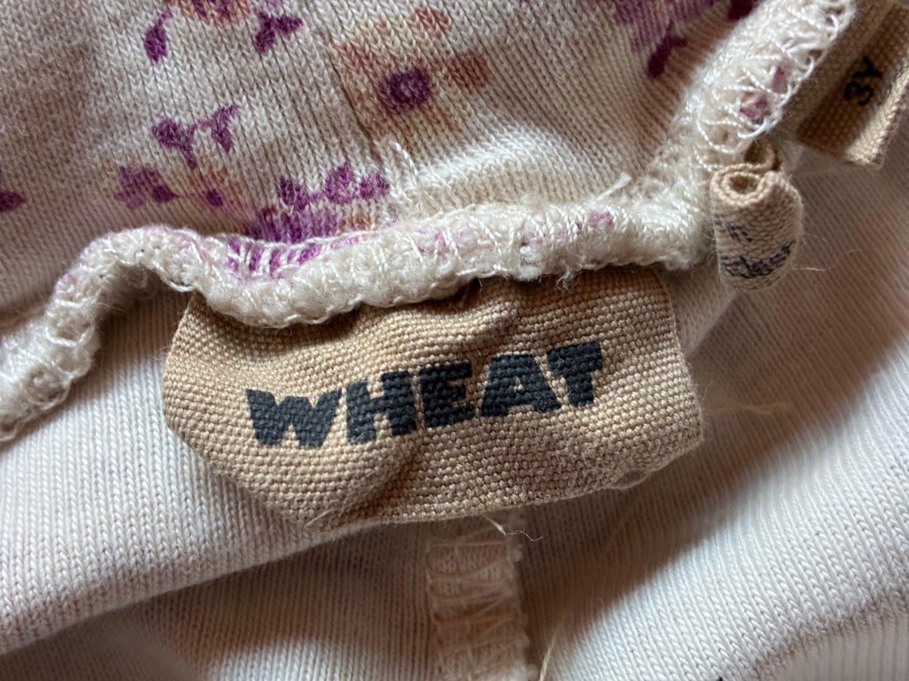 Wheat Pantalons: Wheat Shorts 98 – D'occasion à Schwanden i. E. par Magnolia88 2