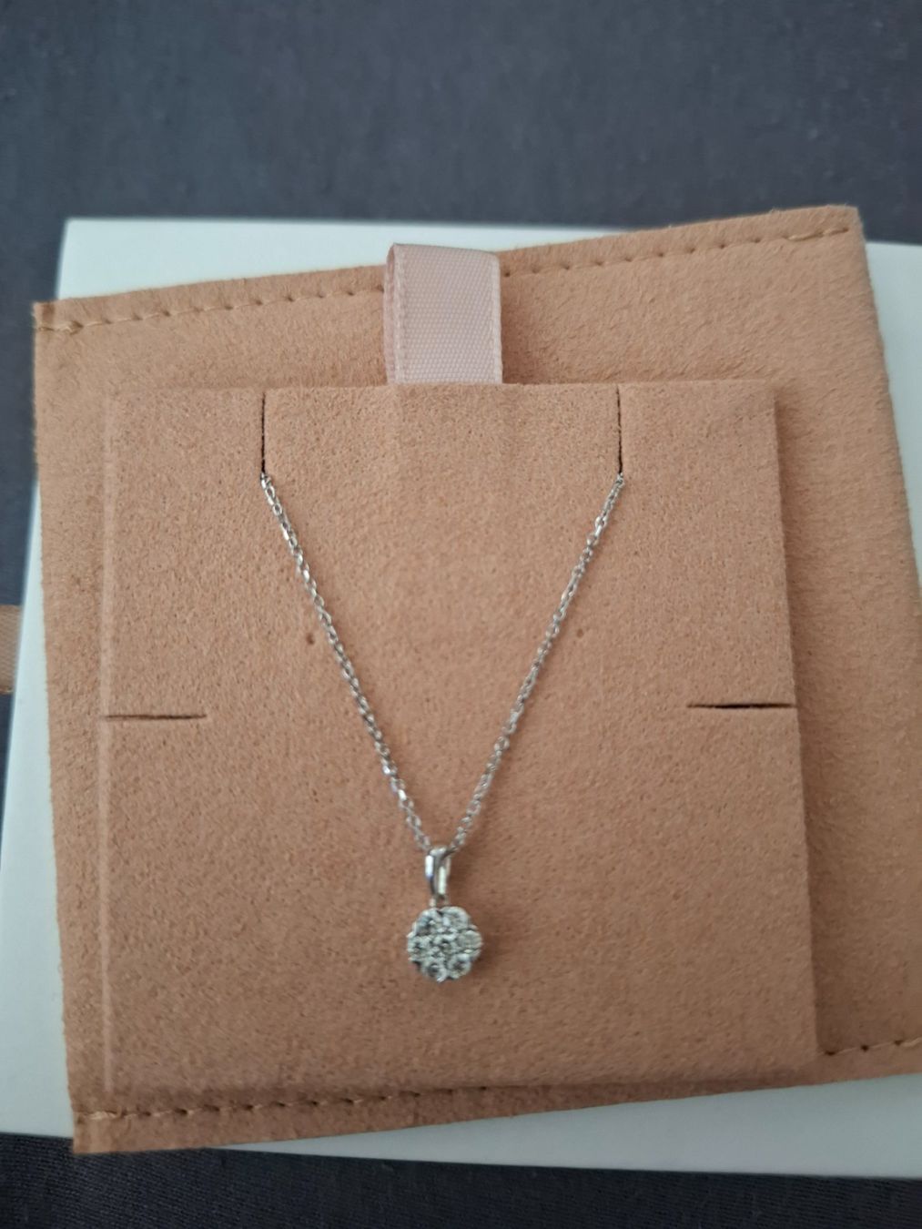Catenine: Collier  élégant en or 18 carat avec diamants – Usato da  venduto da