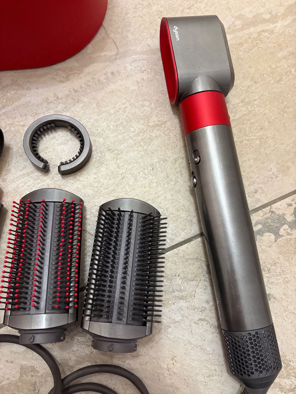 Dyson Asciugacapelli: Dyson Airwrap – Usato da Spiez venduto da beerchen 2