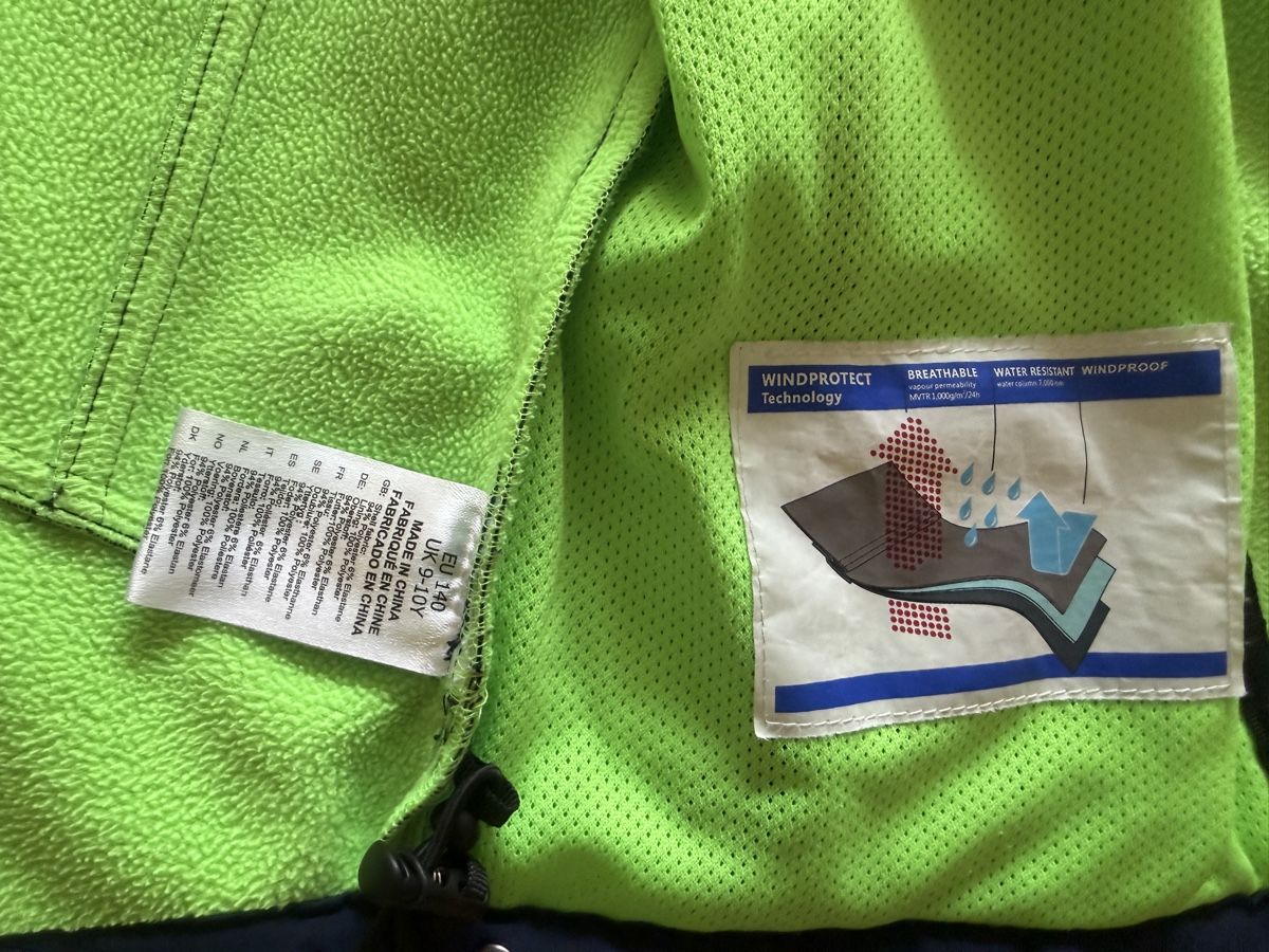 Trollkids Vestes & Manteaux: Trollkids Softshelljacke Gr 140 – D'occasion à Basel par syl_xt7q 3