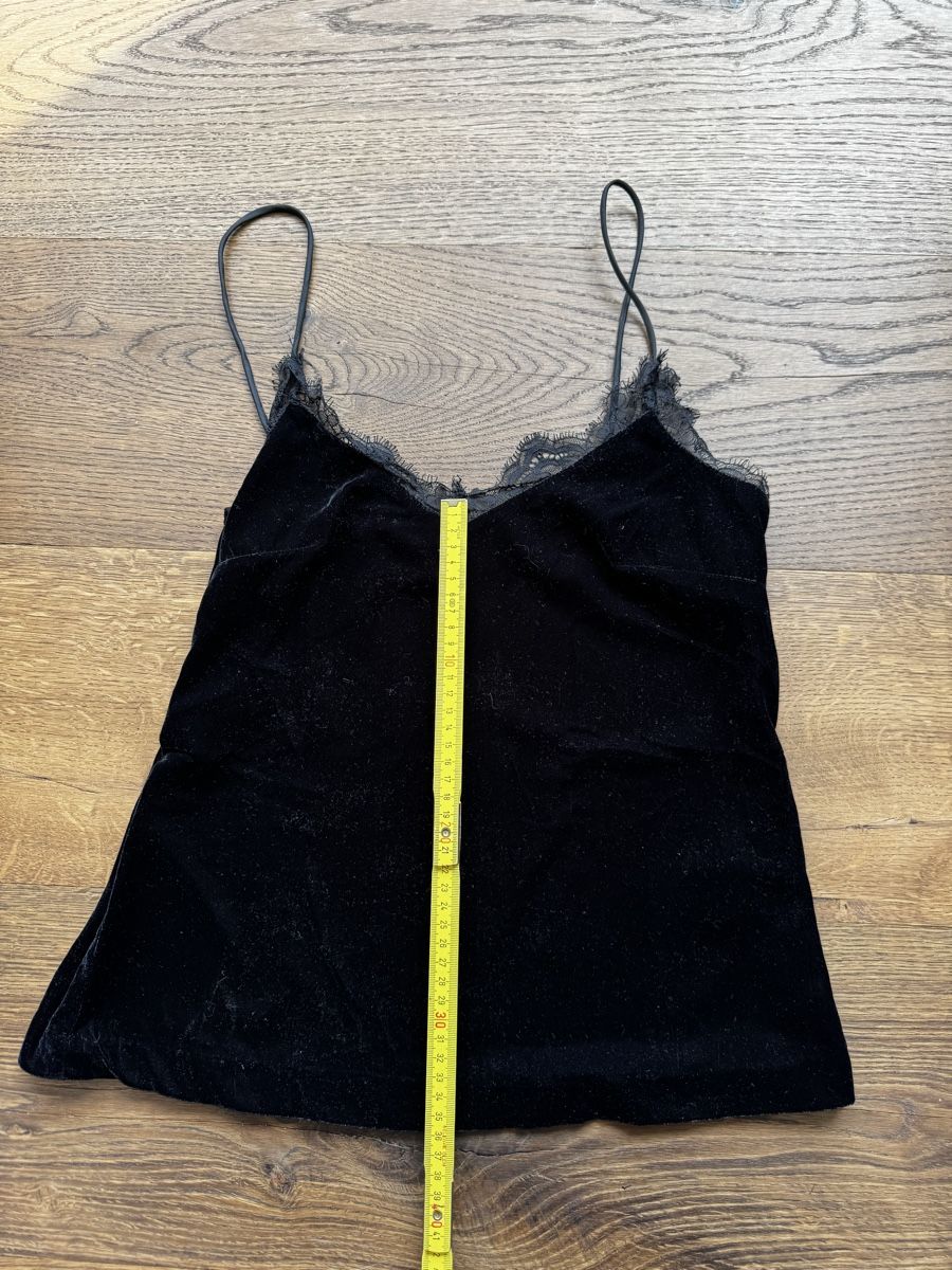 H&M Top: Black Velvet Cami Top - elegantes Top mit Spitze – Nuovo (secondo la descrizione) da Zürich venduto da forestF4iry 1
