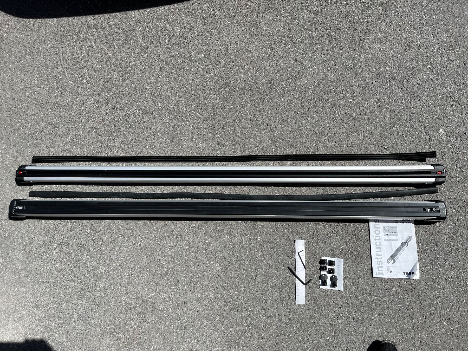 Thule Portapacchi: Thule Slide Bar 144 cm Dachträger-Traverse Paar – Usato da Mollis venduto da diligan