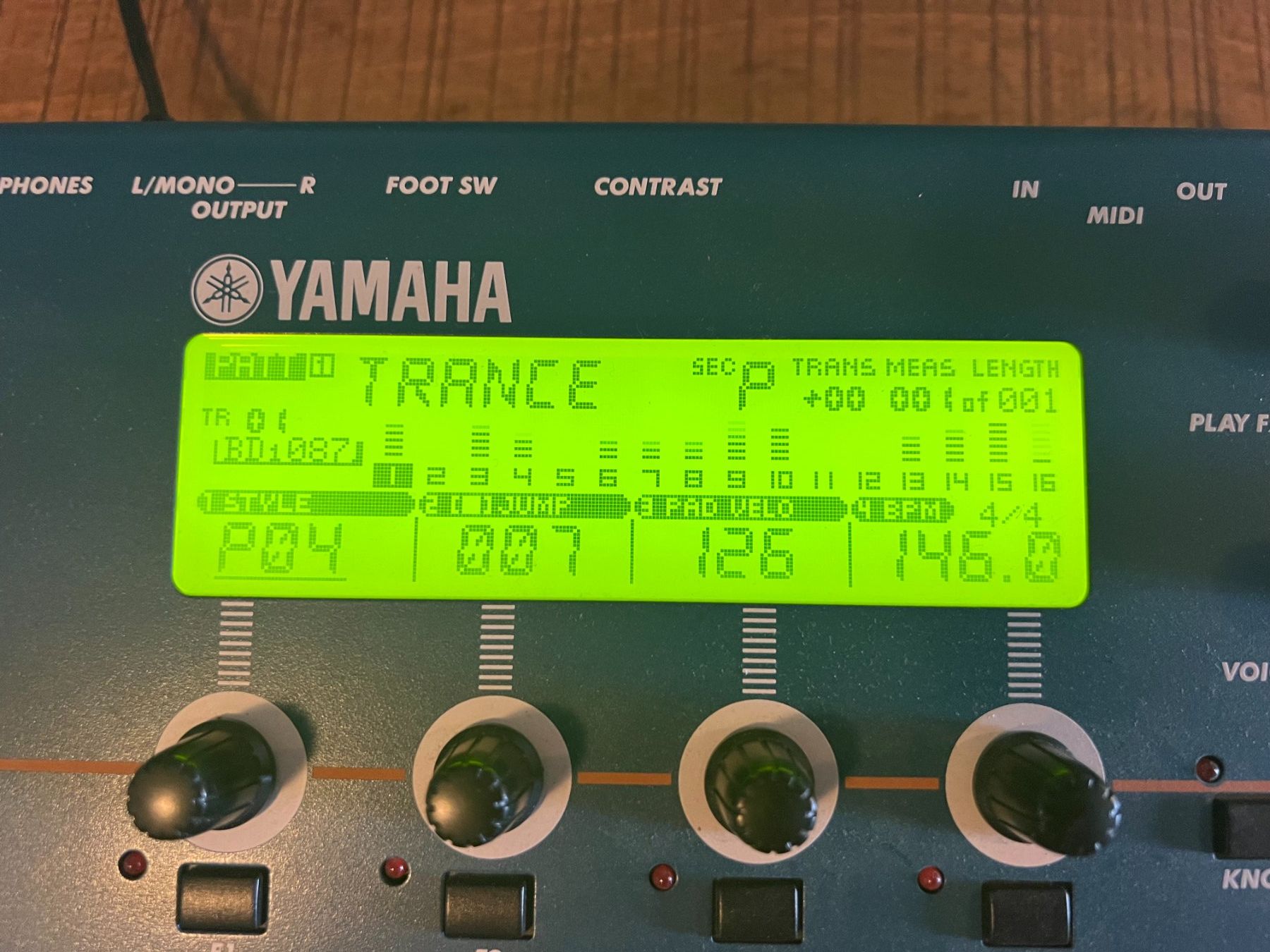 Yamaha Musikinstrumente: Yamaha RM1x – Neu (gemäss Beschreibung) aus Veysonnaz von ric_gt8f 8
